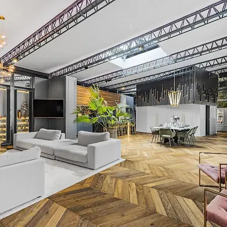 Luxus-wohnung In شقة *